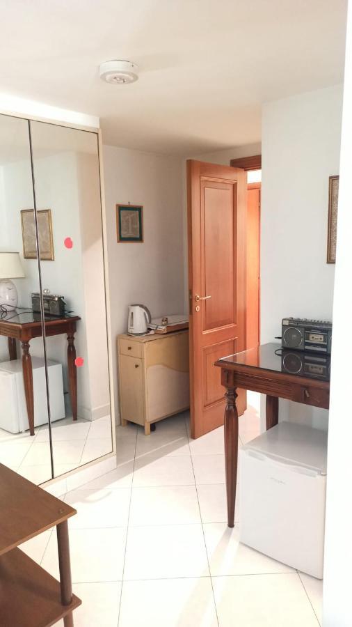 Chicco'S Suite Napels Buitenkant foto